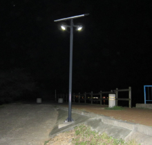 2灯式ポール付きタイプ（MDCP-01L/02L)の設置例12