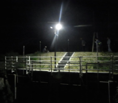 2灯式ポール付きタイプ（MDCP-01L/02L)の設置例21