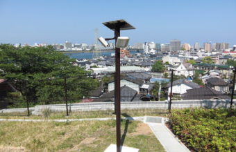 2灯式ポール付きタイプ（MDCP-01L/02L)の設置例22