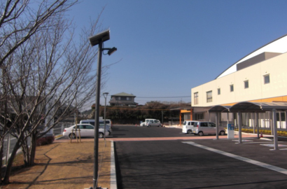 2灯式ポール付きタイプ（MDCP-01L/02L)の設置例31